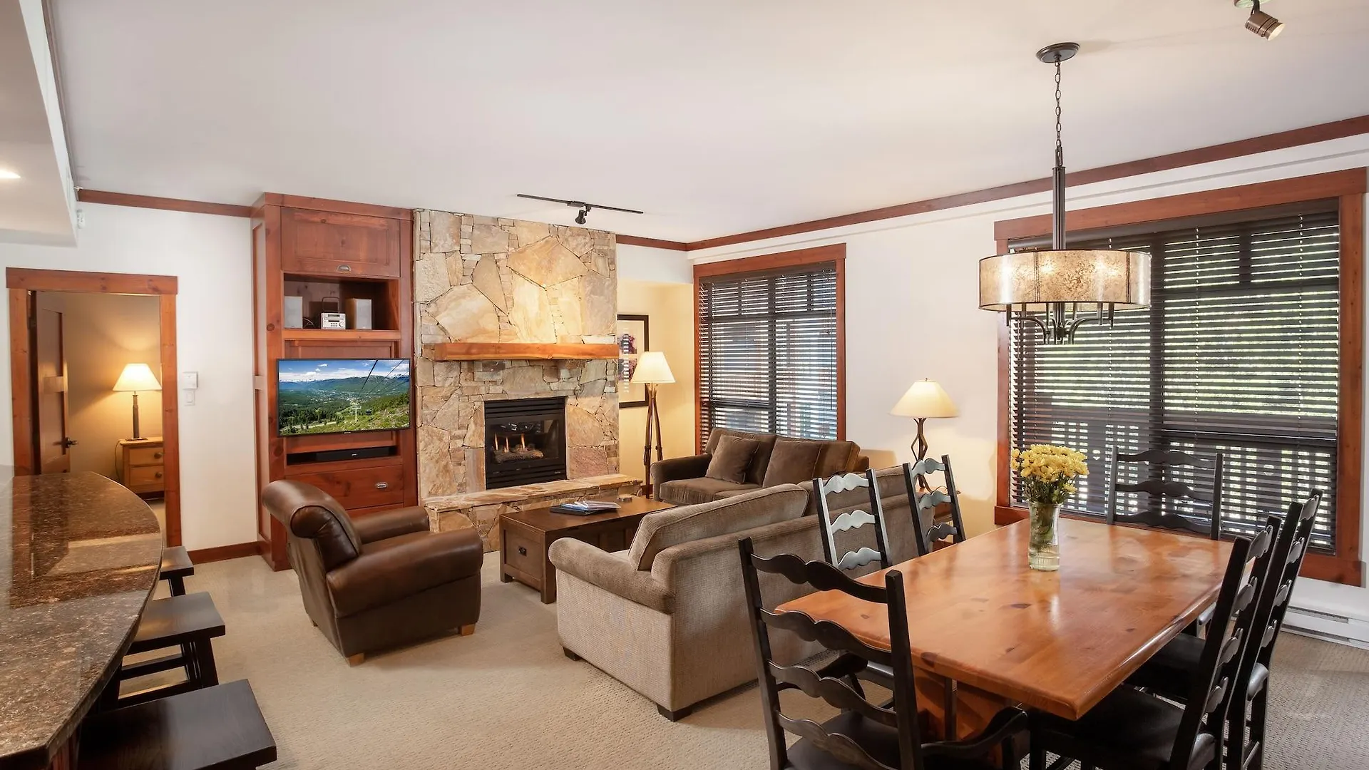 First Tracks Lodge Whistler Lejlighedshotel