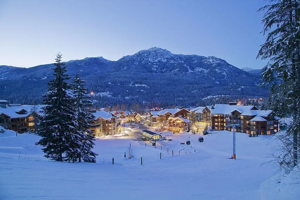First Tracks Lodge Whistler 4*,  Canada
