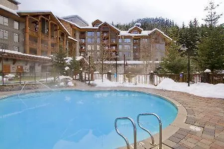 First Tracks Lodge Whistler Apartahotel