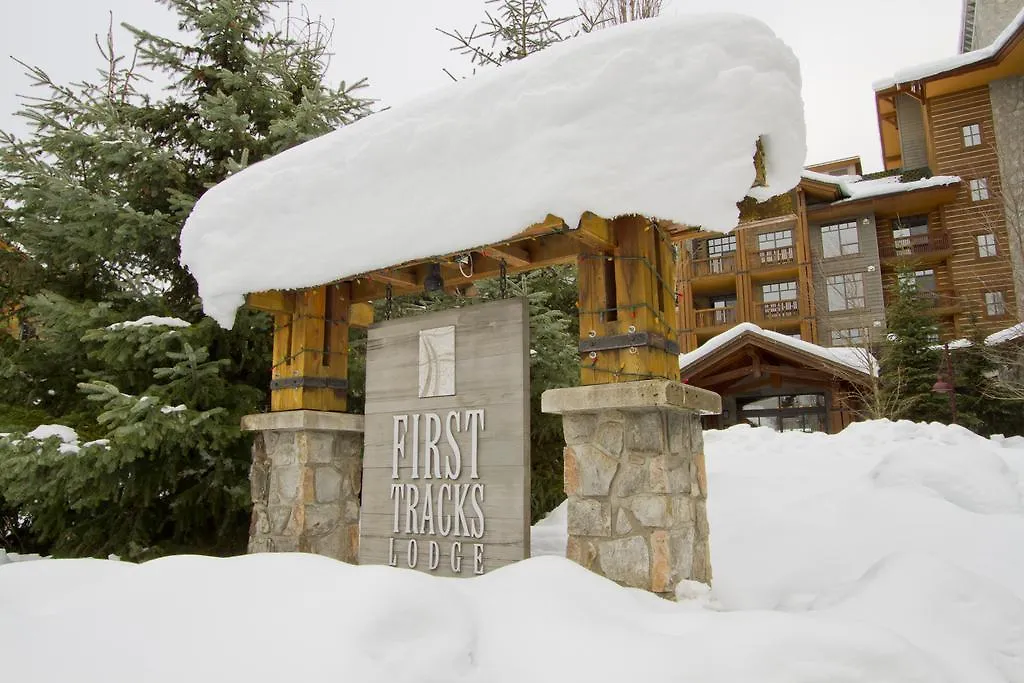 **** Apartahotel First Tracks Lodge Whistler Canadá